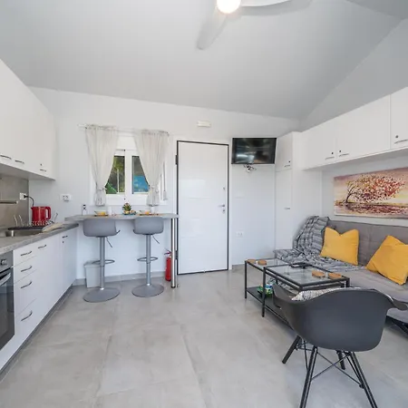 Foki House Apartment