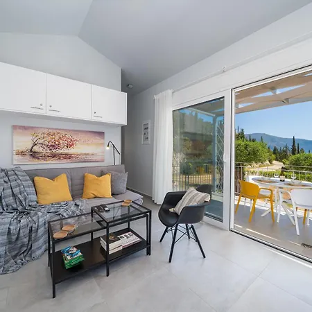 Foki House *