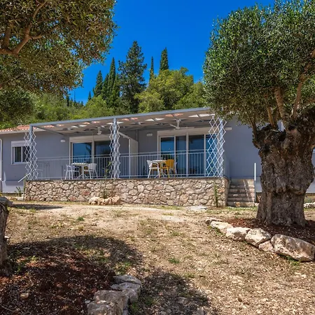 Foki House Apartment *